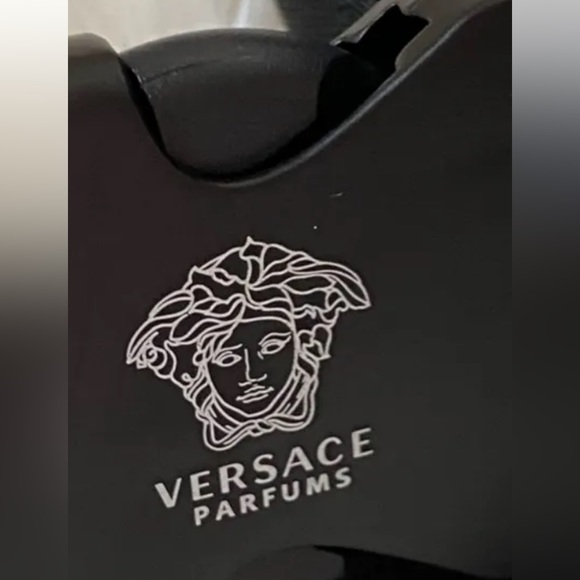 🖤 VERSACE Parfums Crossbody Waist Fanny Belt Bag Medusa Logo Black Like New! 🖤 - Picture 4 of 6